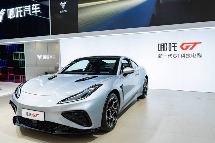 广州白云区超辉远企业管理咨询哪吒汽车在智能汽车领域的表现，领途汽车在新能源汽车市场中的影响力