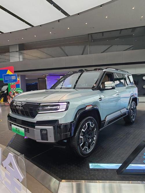 广州白云区超辉远企业管理咨询比亚迪方程豹硬派越野的爆款，英菲尼迪35周年与你共成长